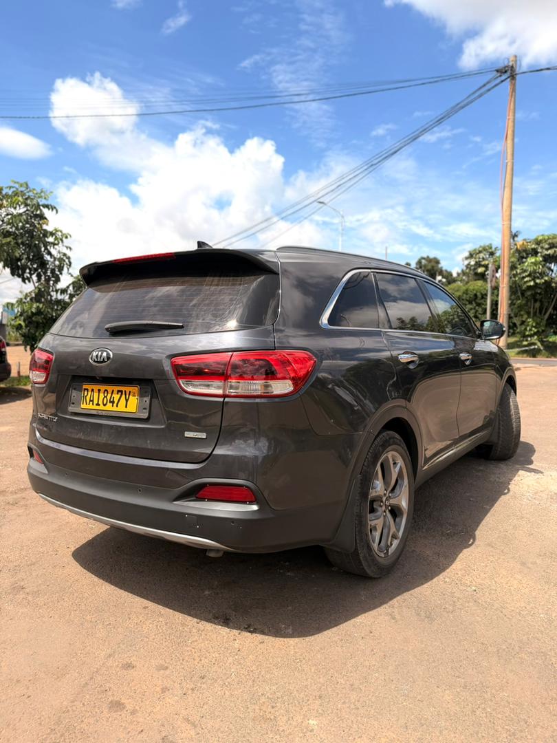 KIA SORENTO 2016 Gallery Image