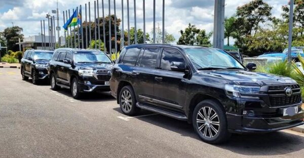 Executive Travel: Premium Airport Car Services for Corporate Clients