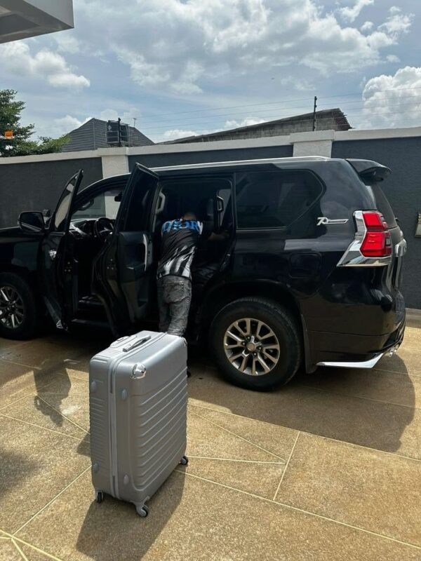Rwanda 4x4 Hire: Prado at Kigali Airport